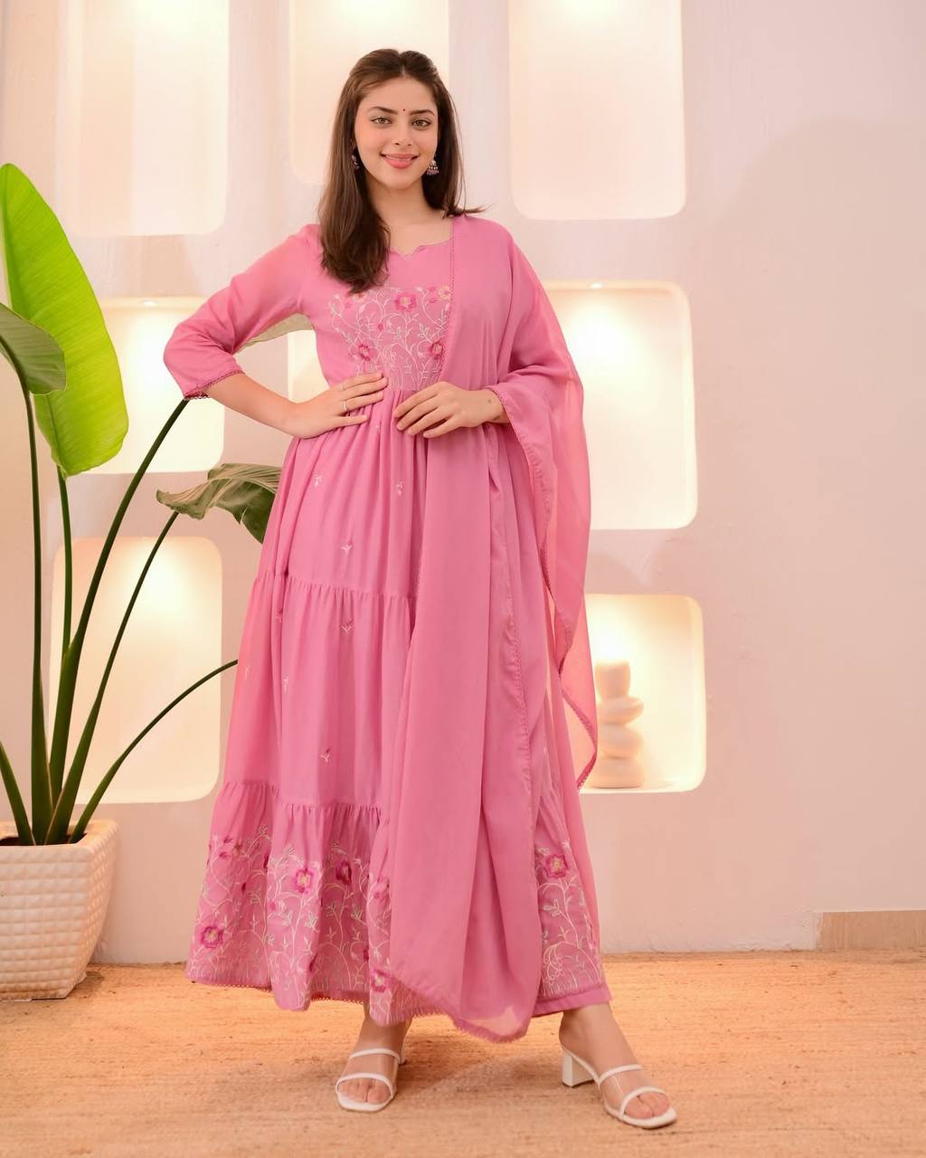 Pink Chanderi Kurta Set with Floral Embroidery & Matching Dupatta – Festive Wear