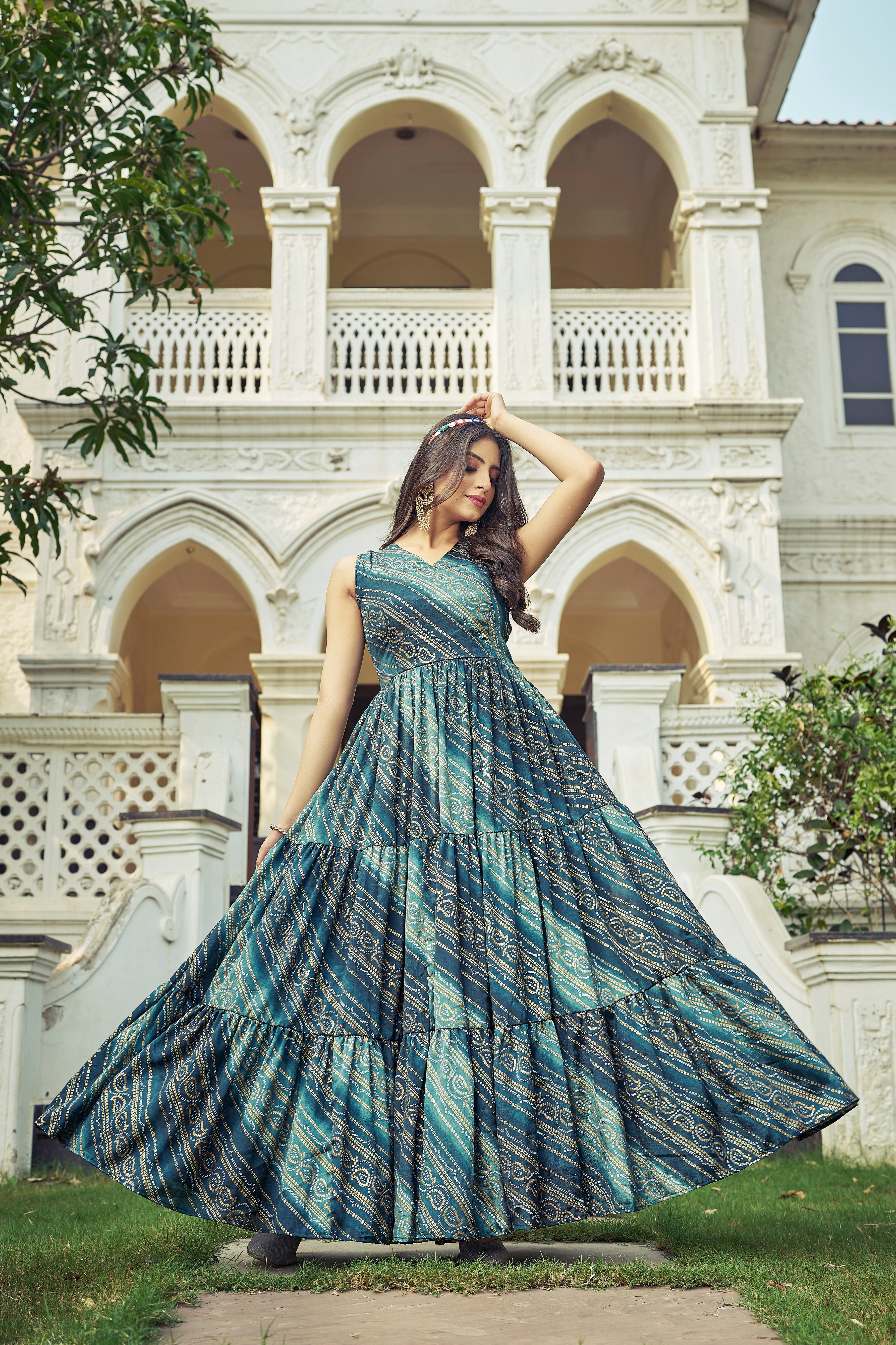 Chinon Sleeveless Top with Crepe Inner