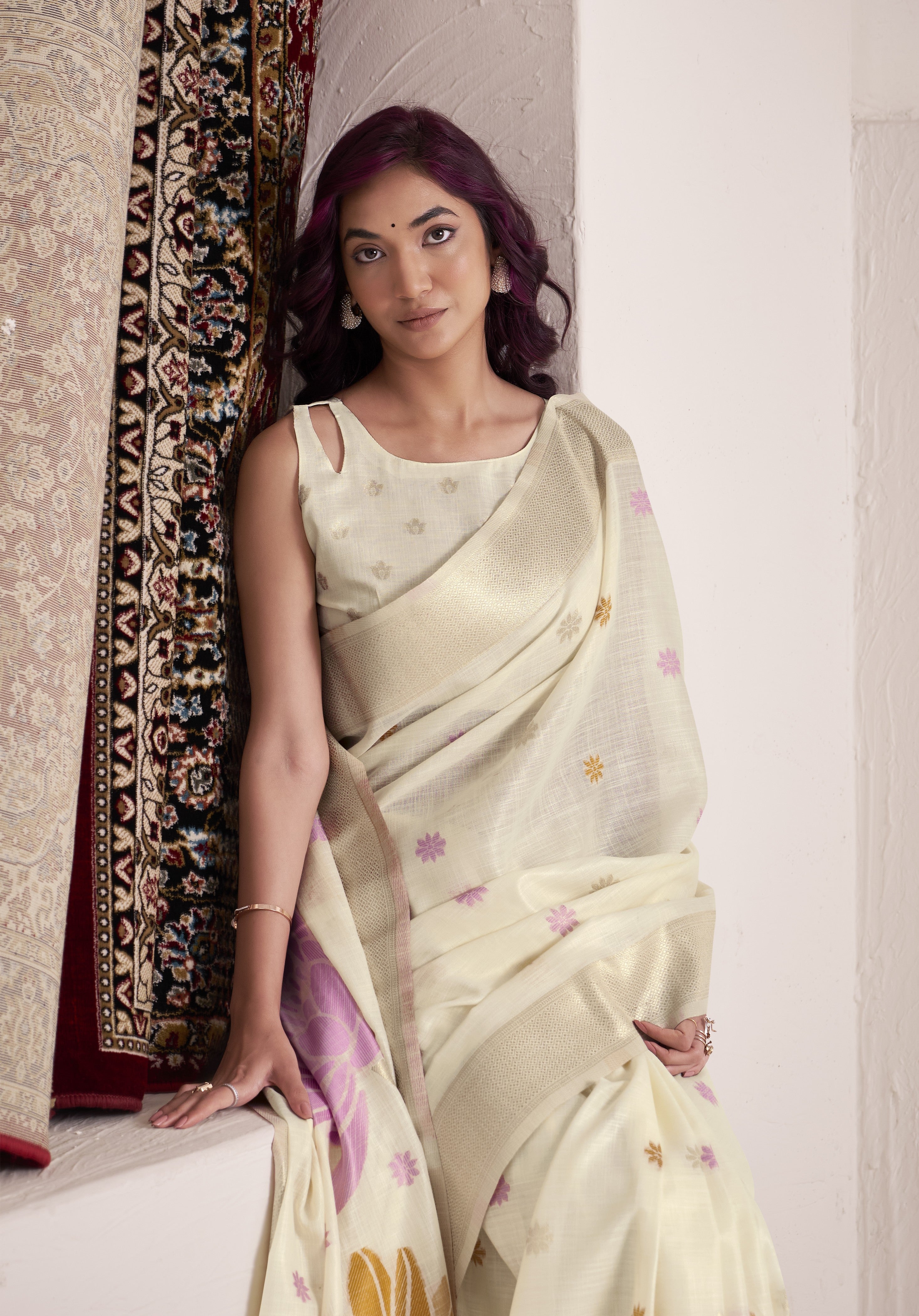 Dynamic Silk Soft Linen Saree with Big Jacquard Pallu – 6 Elegant Shades