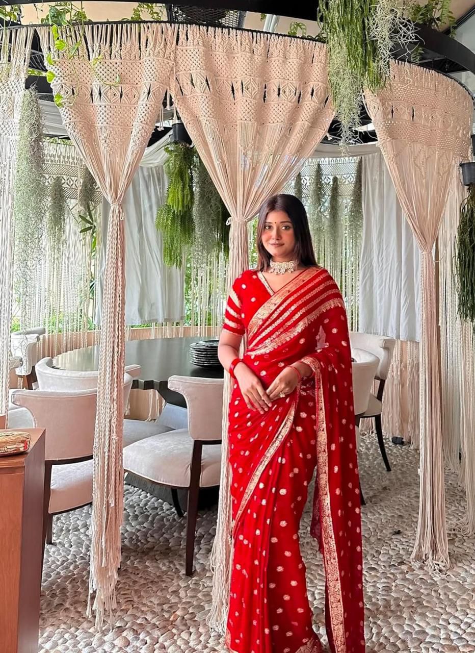 Red Viscose Georgette Saree with Pure Jacquard Zari Weaving & Running Blouse