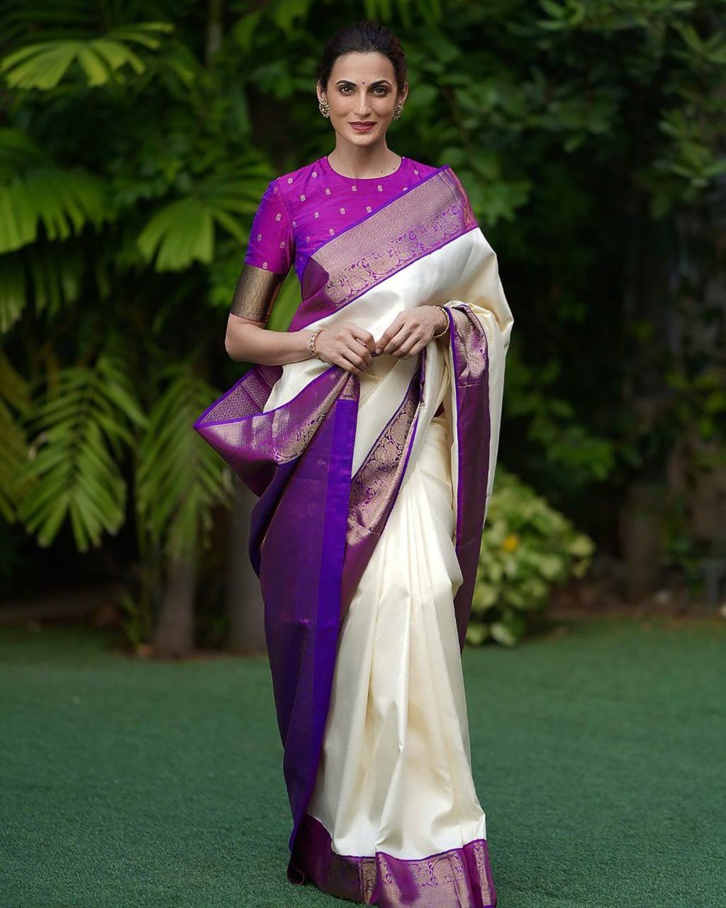 Soft Lichi Silk Saree with Rich Pallu & Allover Jacquard Work